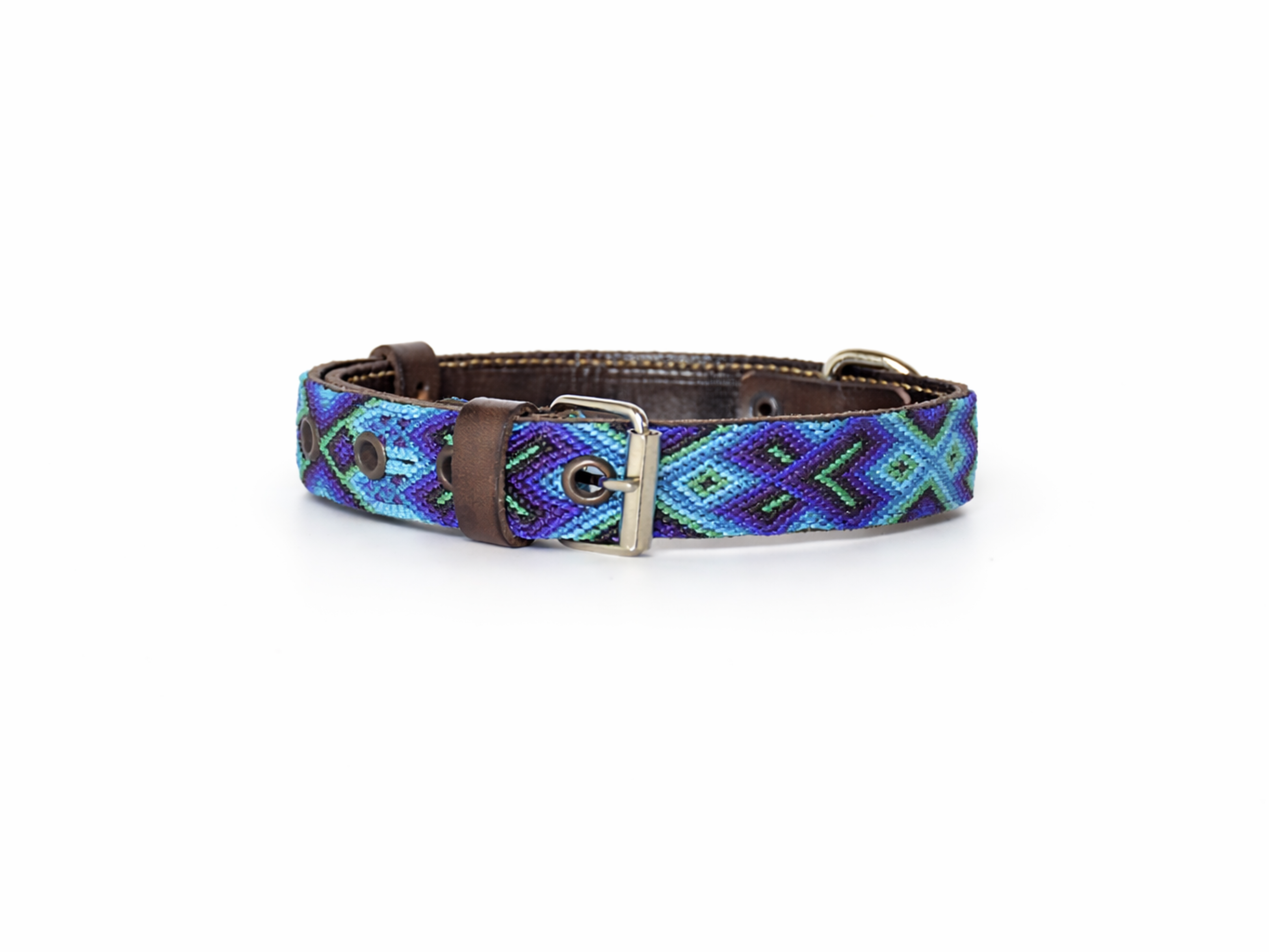 Dog collar with blue and green pattern on a white background